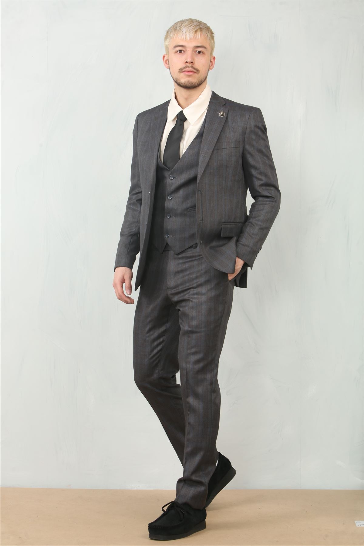 IM31 - Men's Charcoal 3 Piece Prince Of Wales Check Suit