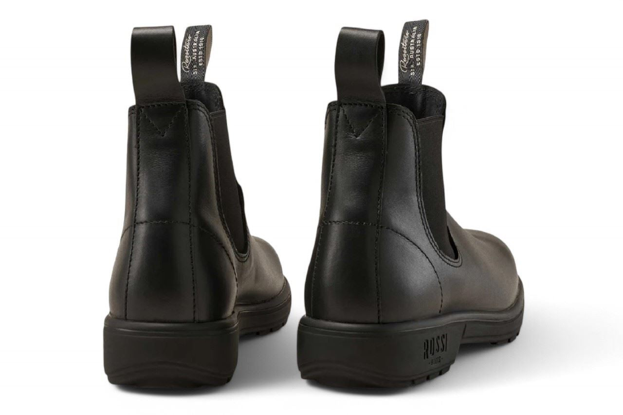 Endura 301 - Black Leather Chelsea Boots