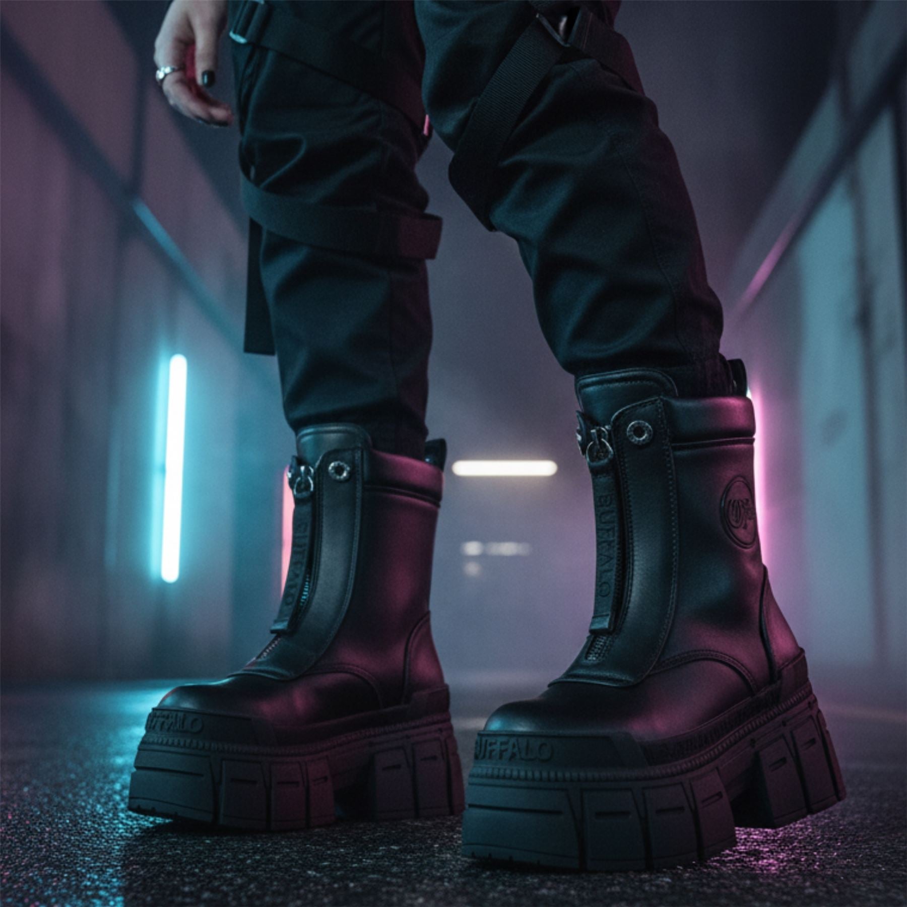 GOSPHER ZIP BOOT - Women’s Black Front-Zip Ankle Boots