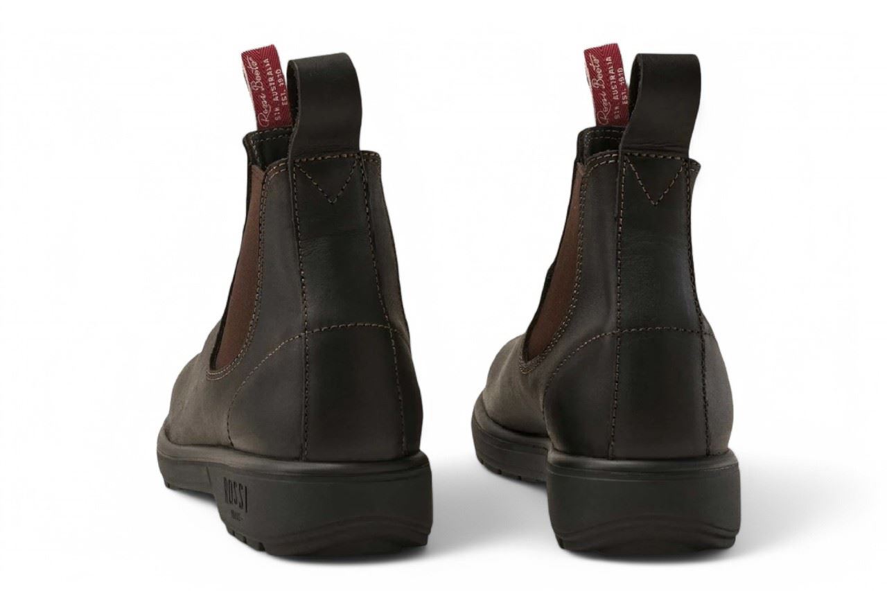Endura 303 - Brown Leather Chelsea Boots