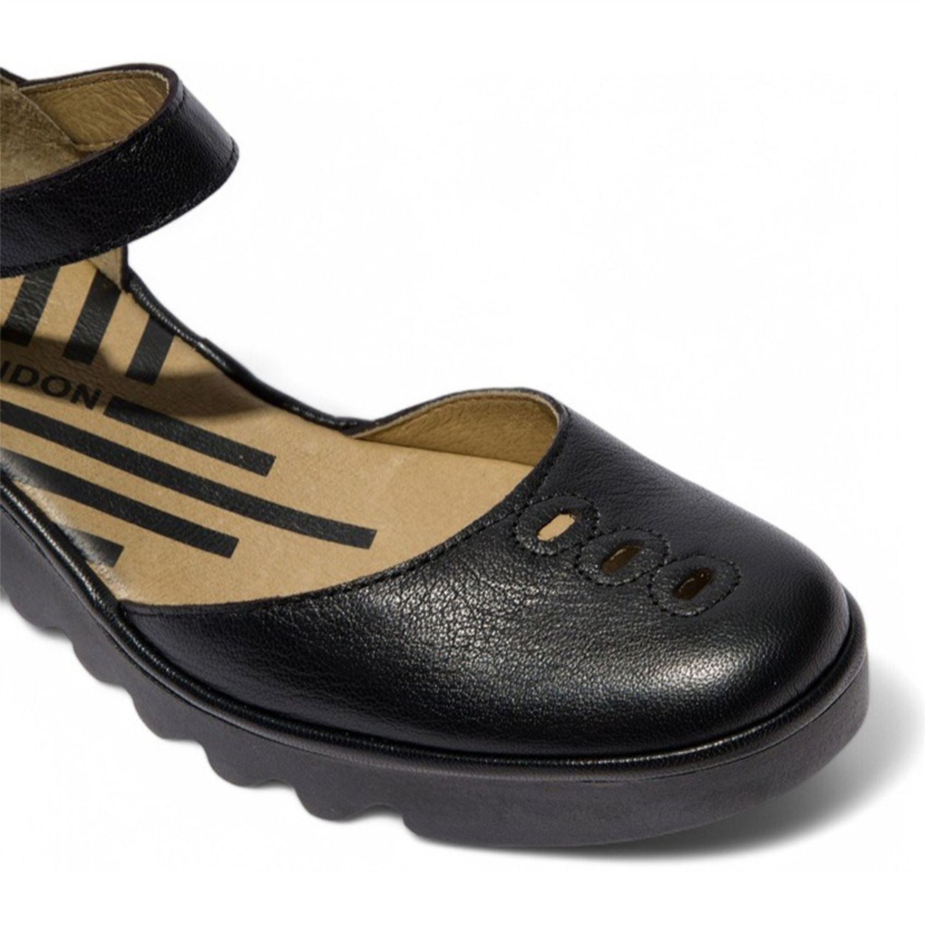 BISO305FLY - Women's Wedge Heel Closed Toe Leather Sandals