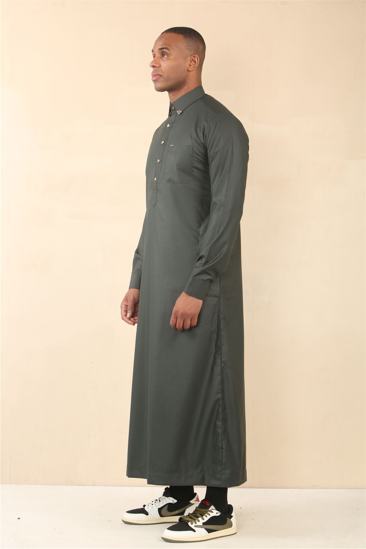 TT-004 - Men's Saudi Emirati Thobe Classic Shirt Collar