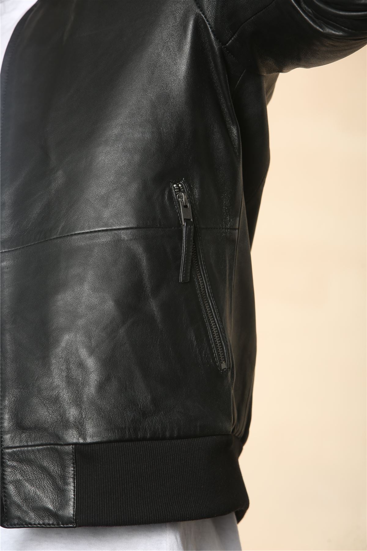 Men's Black Retro Real Leather Bomber Jacket