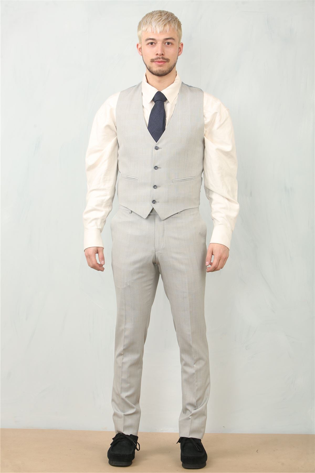 IM31 - Men's Grey 3 Piece Prince Of Wales Check Suit