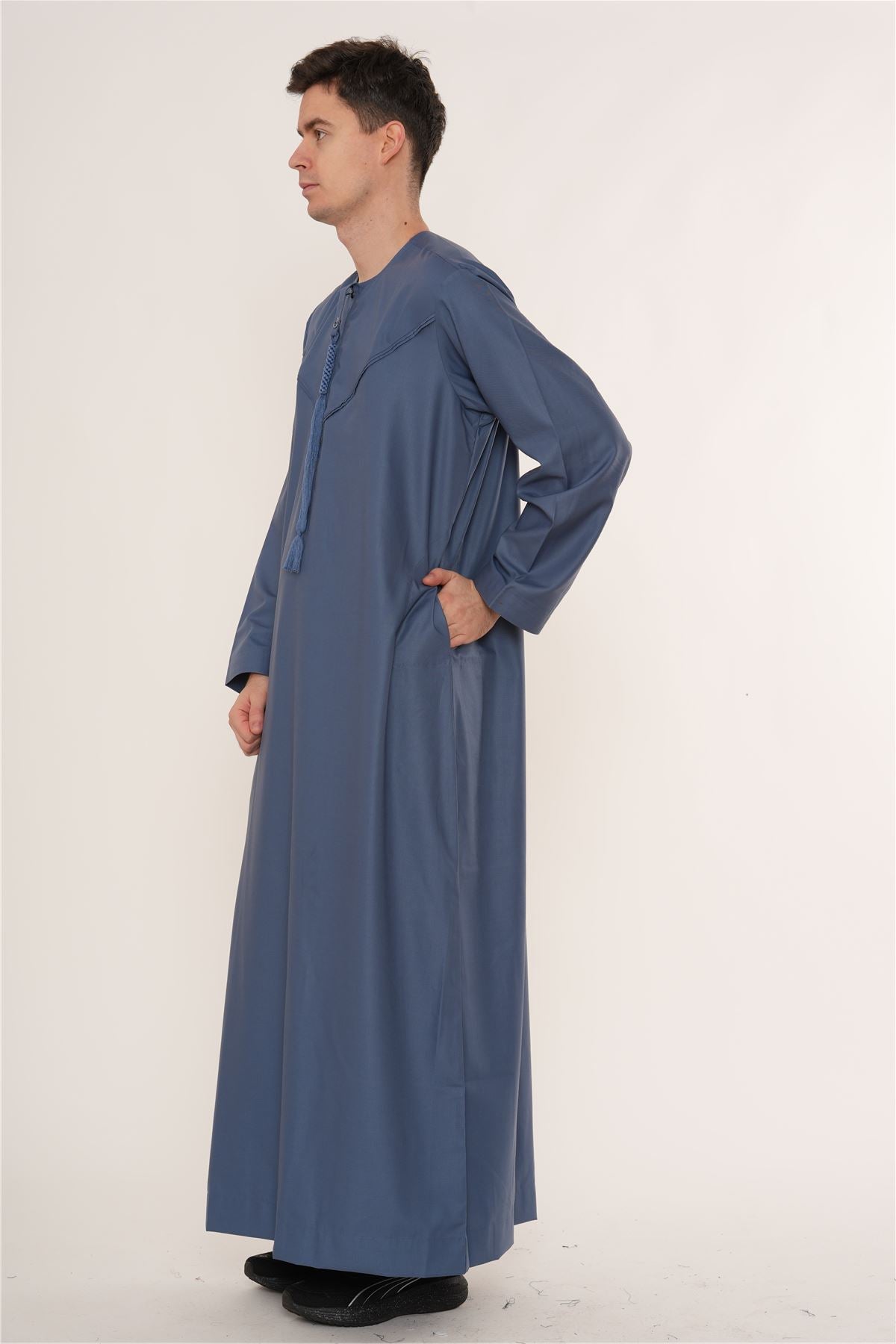 HM11 - Men's Emirati Omani Bobble Button Thobe