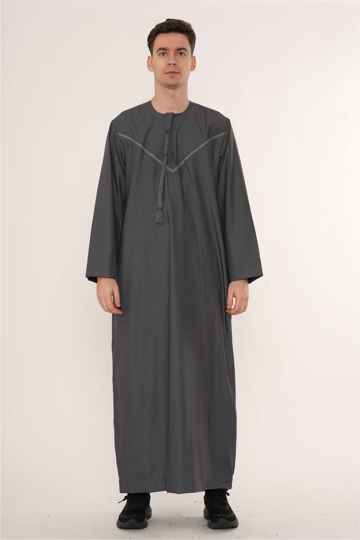 HM10 - Men's  Emirati Omani Zipped Embroidery Thobe