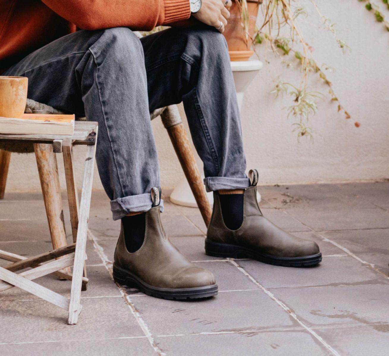 Olive chelsea boots online