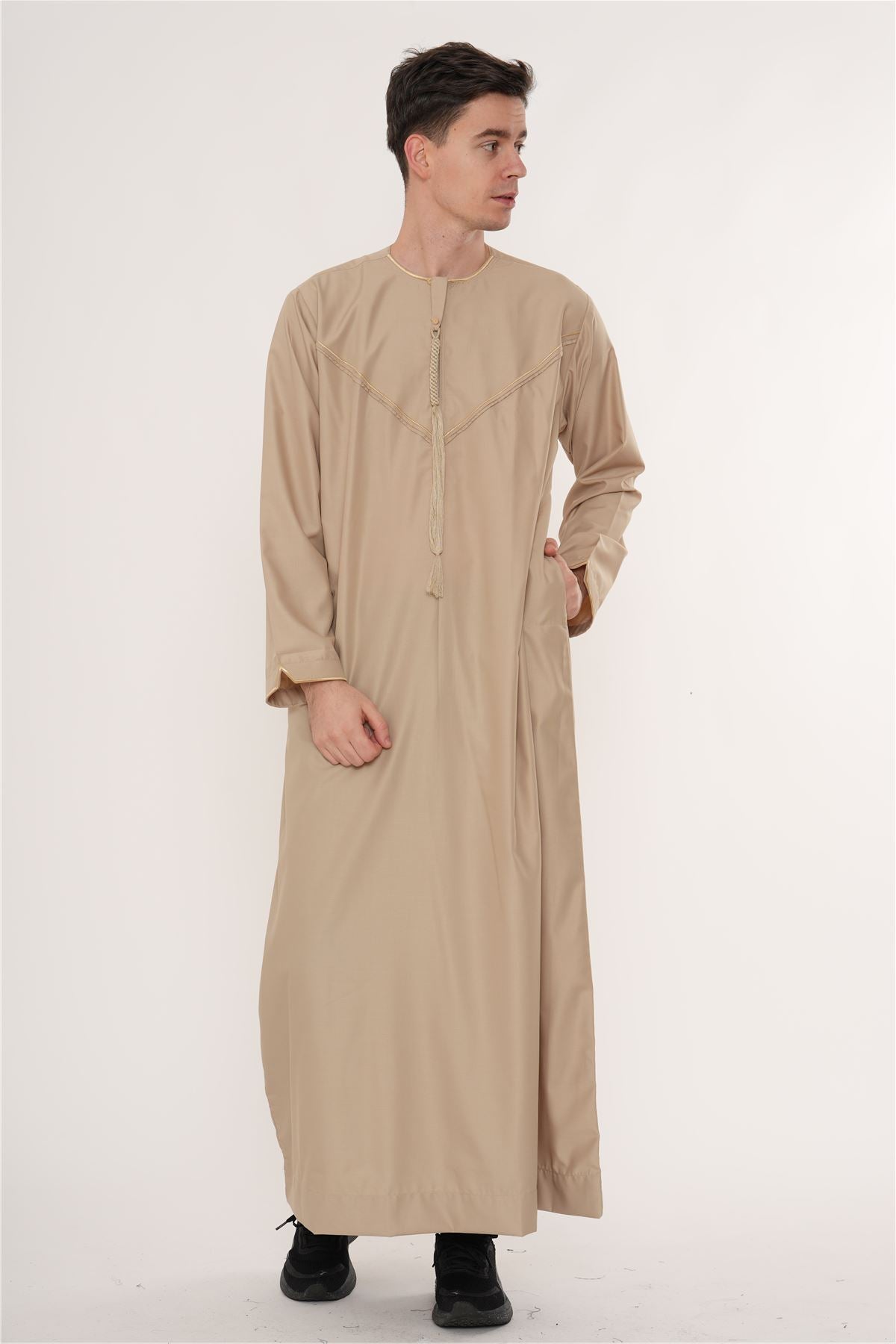 TT-007 - Men's Emirati Omani Gold Embroidery Thobe