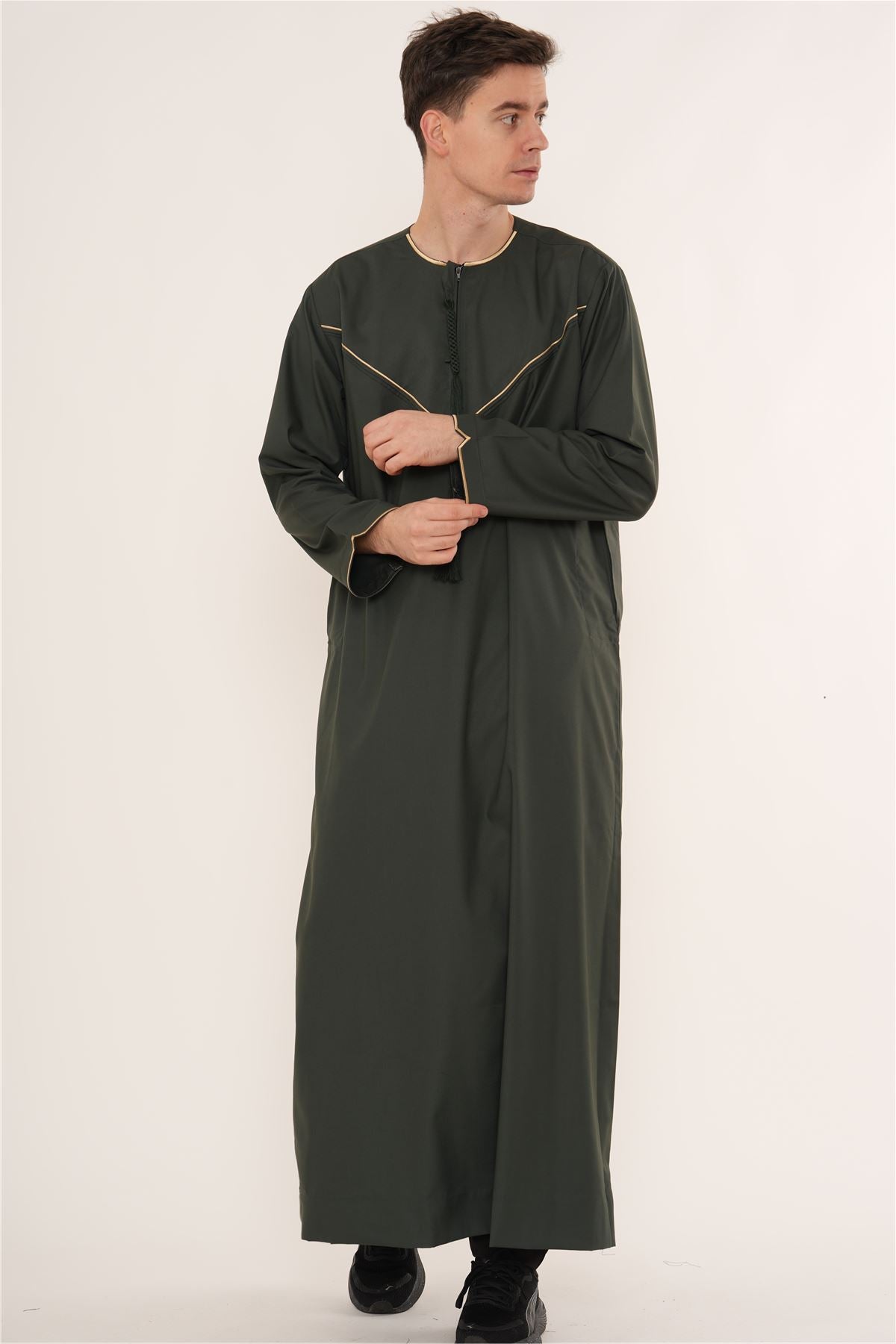 TT-007 - Men's Emirati Omani Gold Embroidery Thobe