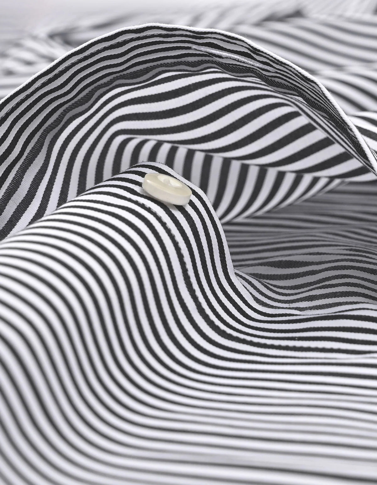Men's White and black striped contrast collar shirt