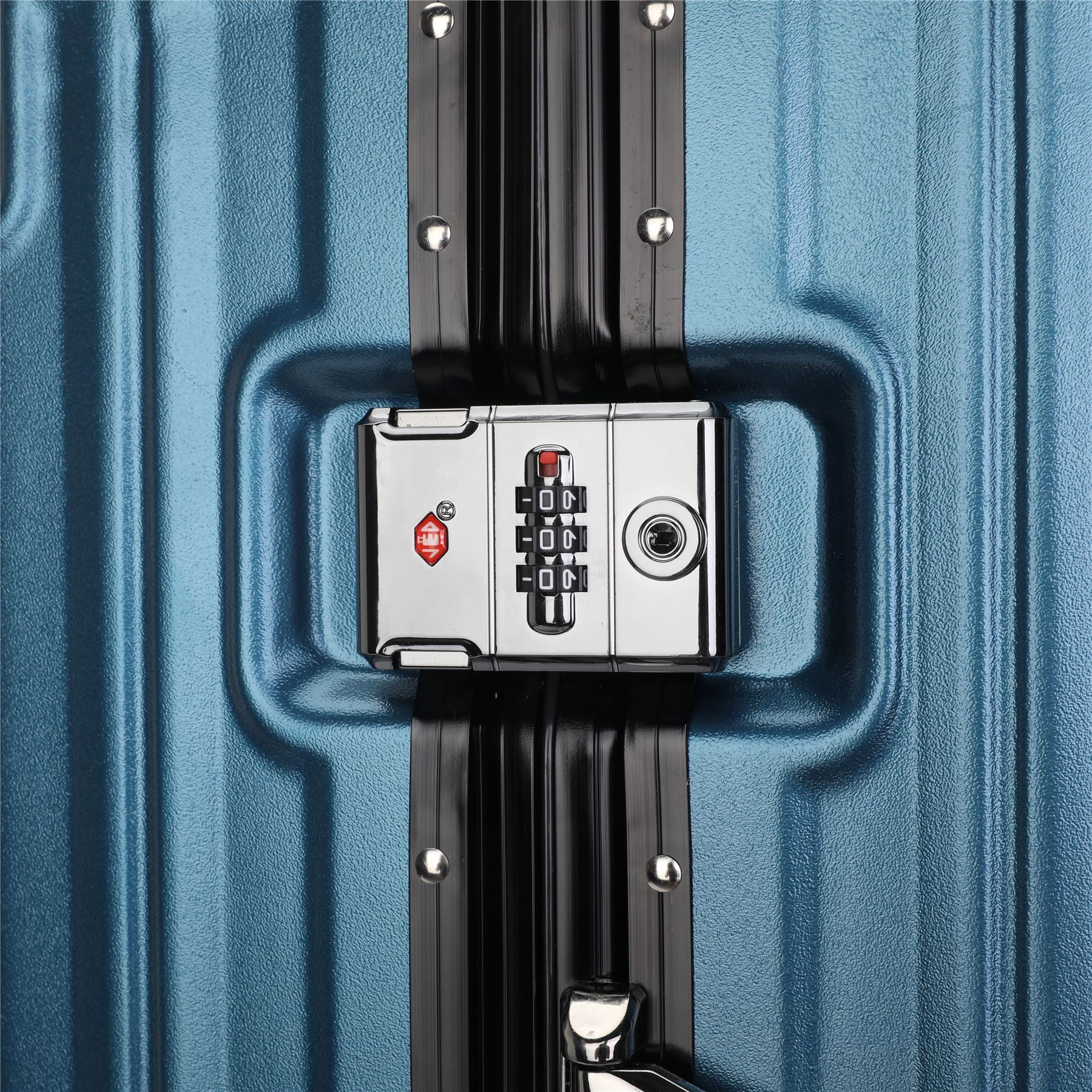 Robust Hard Shell Luggage 8 Wheel Suitcase Set