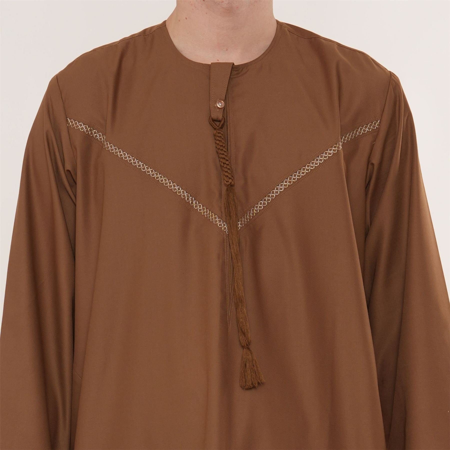 HM10 - Men's  Emirati Omani Zipped Embroidery Thobe