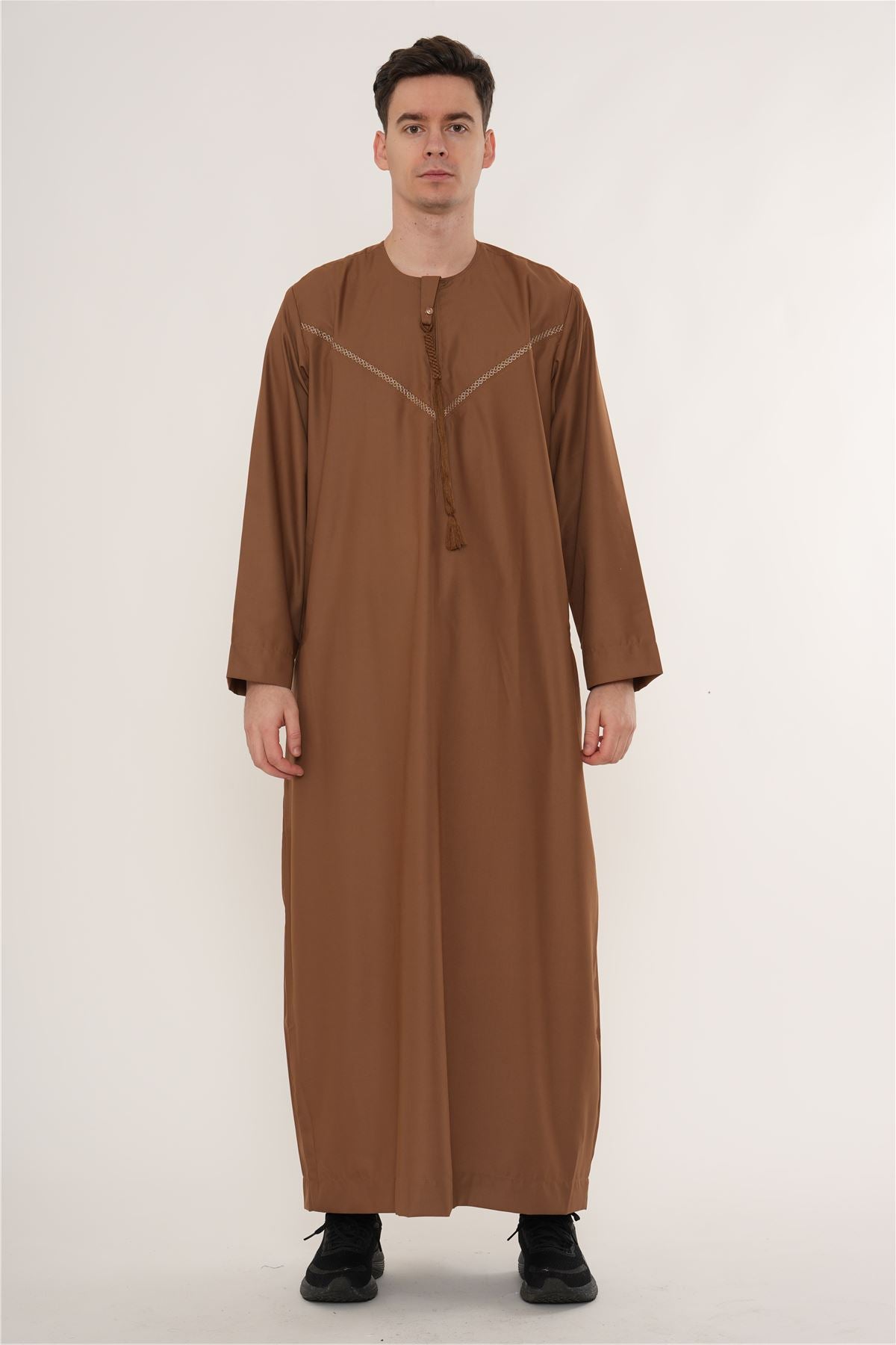 HM10 - Men's  Emirati Omani Zipped Embroidery Thobe
