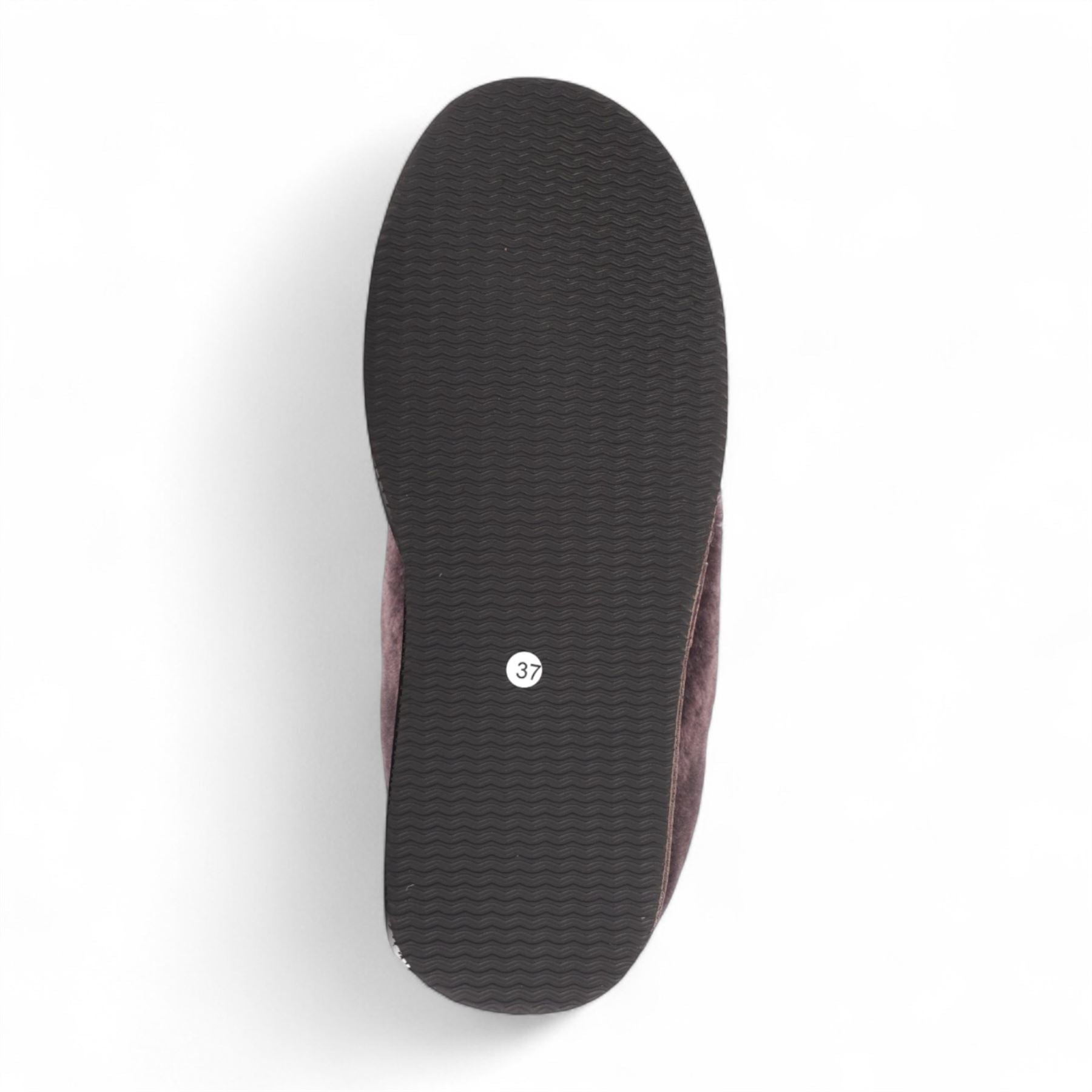 Glacier - Women's Sheepskin Suede Comfort Bootie