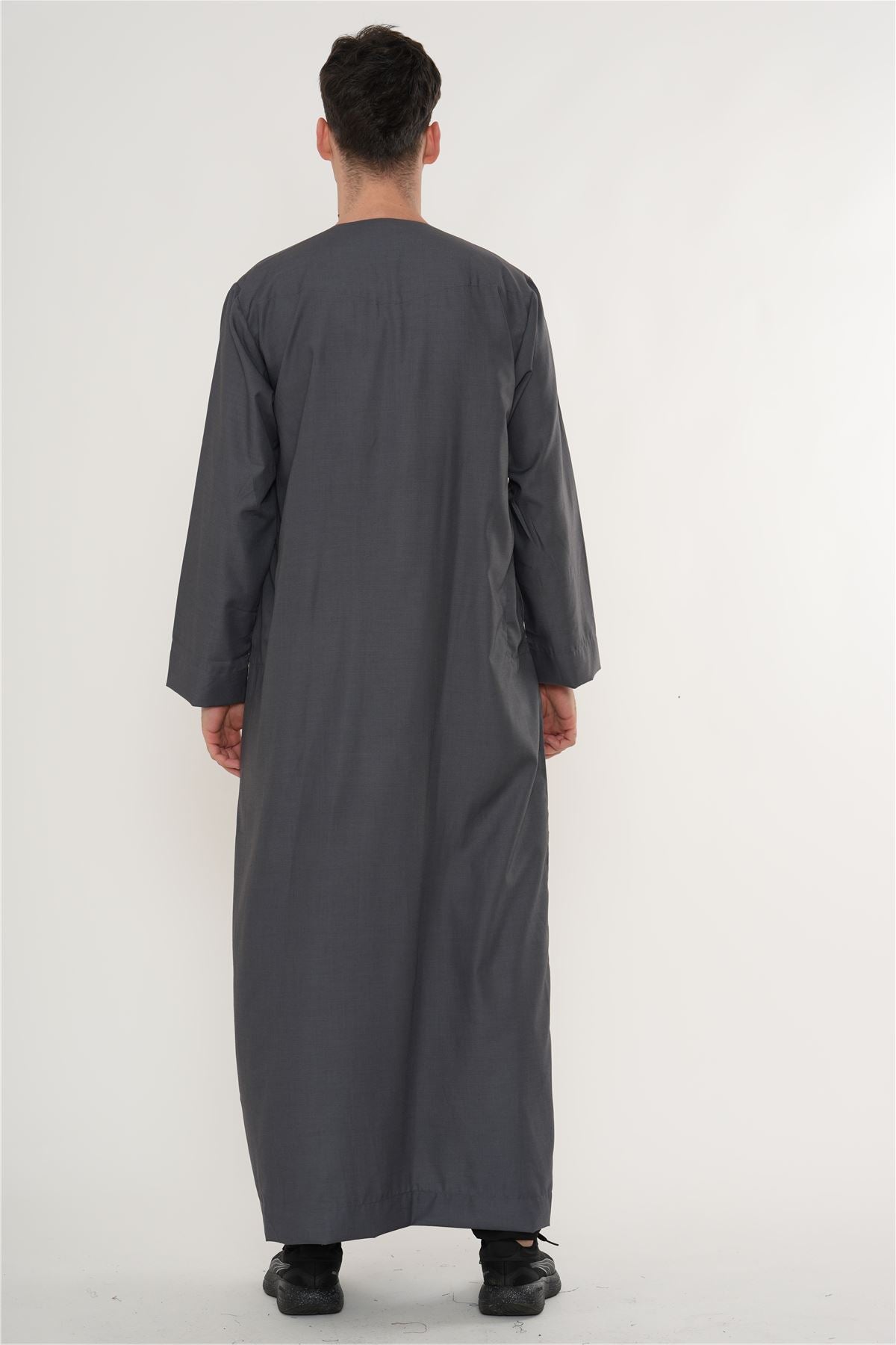 HM10 - Men's  Emirati Omani Zipped Embroidery Thobe