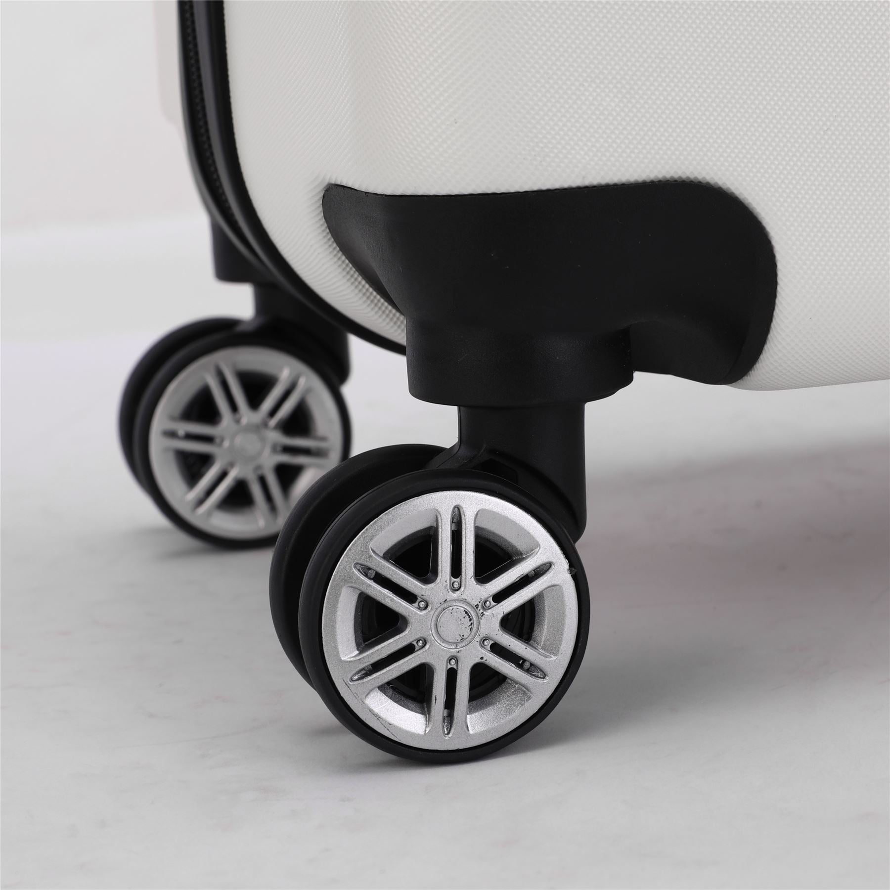 Hard Shell Modern 4-Wheel Luggage Suitcase Set