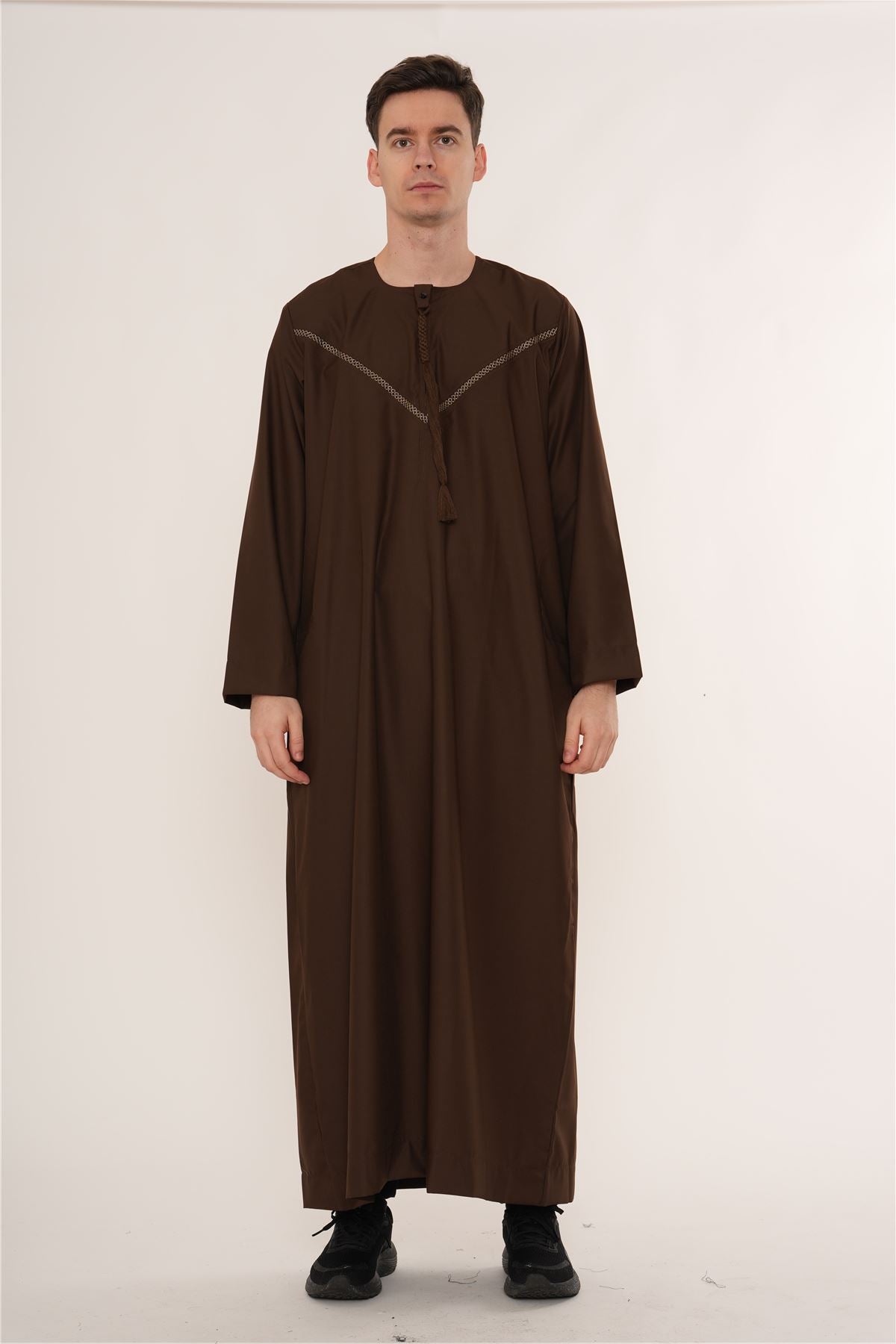 HM10 - Men's  Emirati Omani Zipped Embroidery Thobe