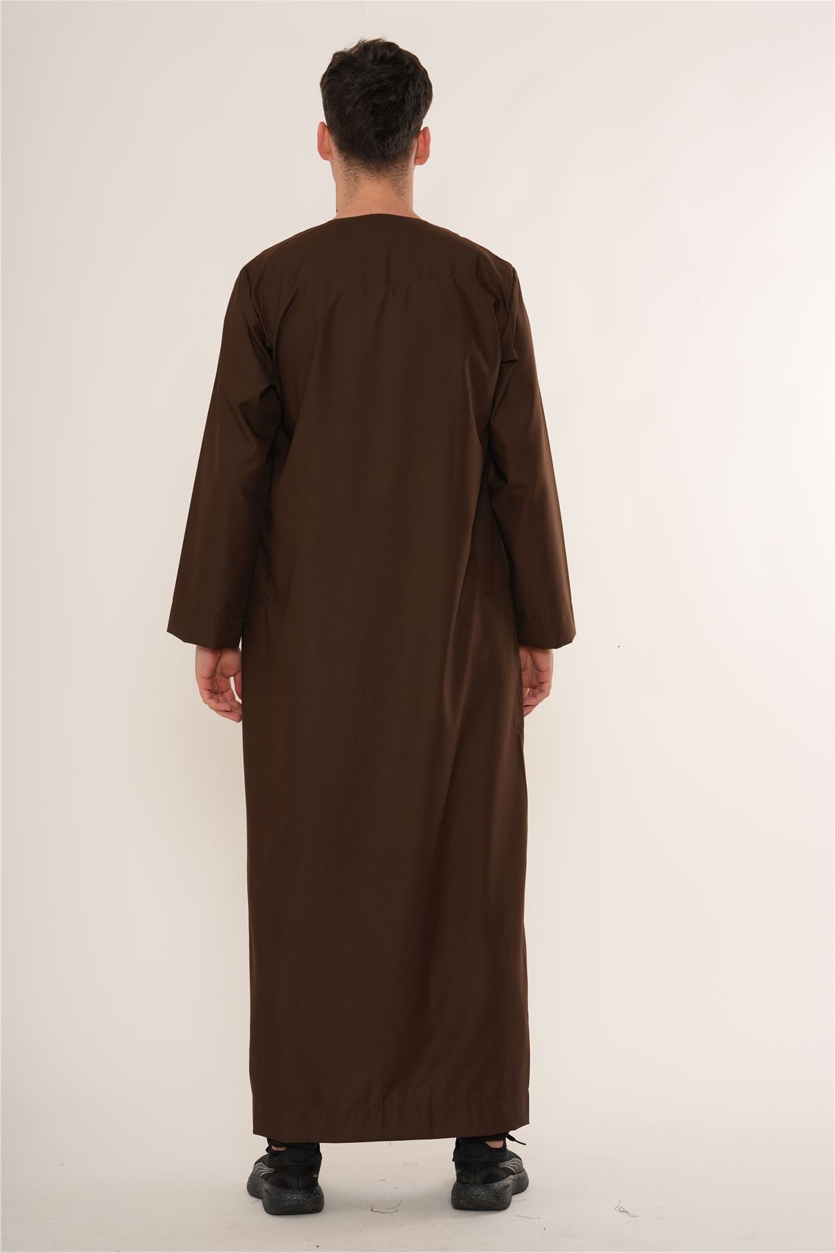 HM10 - Men's  Emirati Omani Zipped Embroidery Thobe