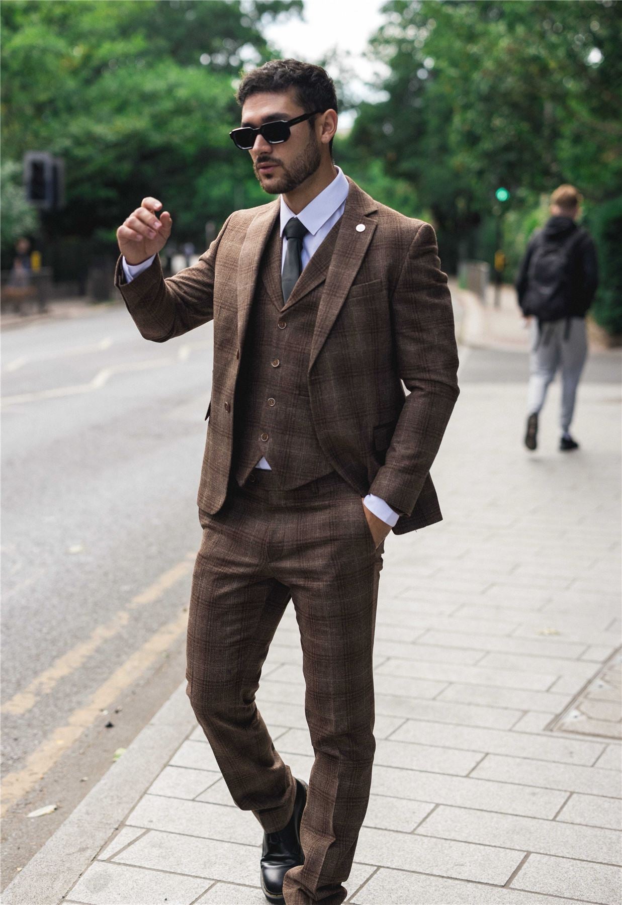 TP-31 - Men's Brown Tweed Check 3 Piece Suit