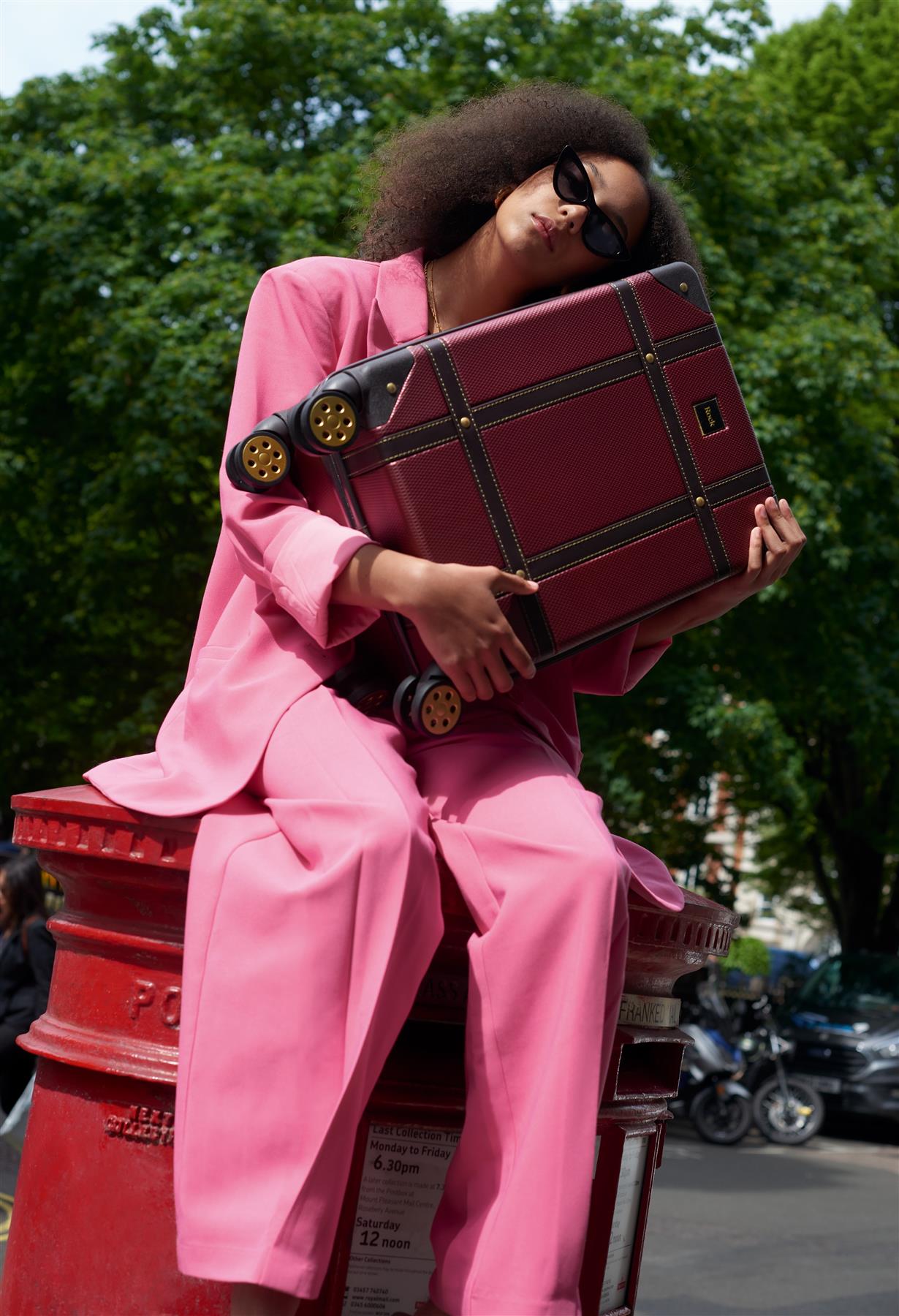 Luggage Suitcase Travel Bag Carry On Hand Cabin Check in Hard-Shell 4 Spinner Wheels Trolley Set | Vintage