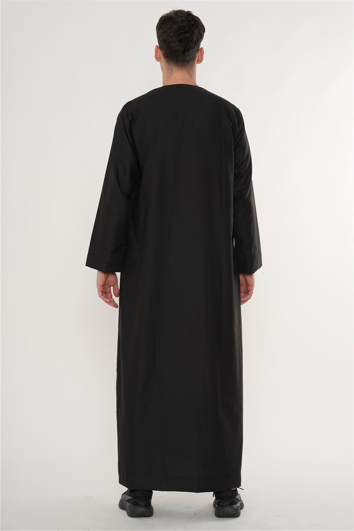 HM10 - Men's  Emirati Omani Zipped Embroidery Thobe