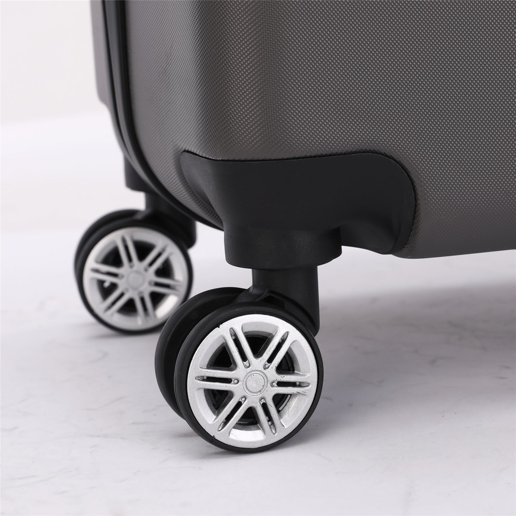 Hard Shell Modern 4-Wheel Luggage Suitcase Set