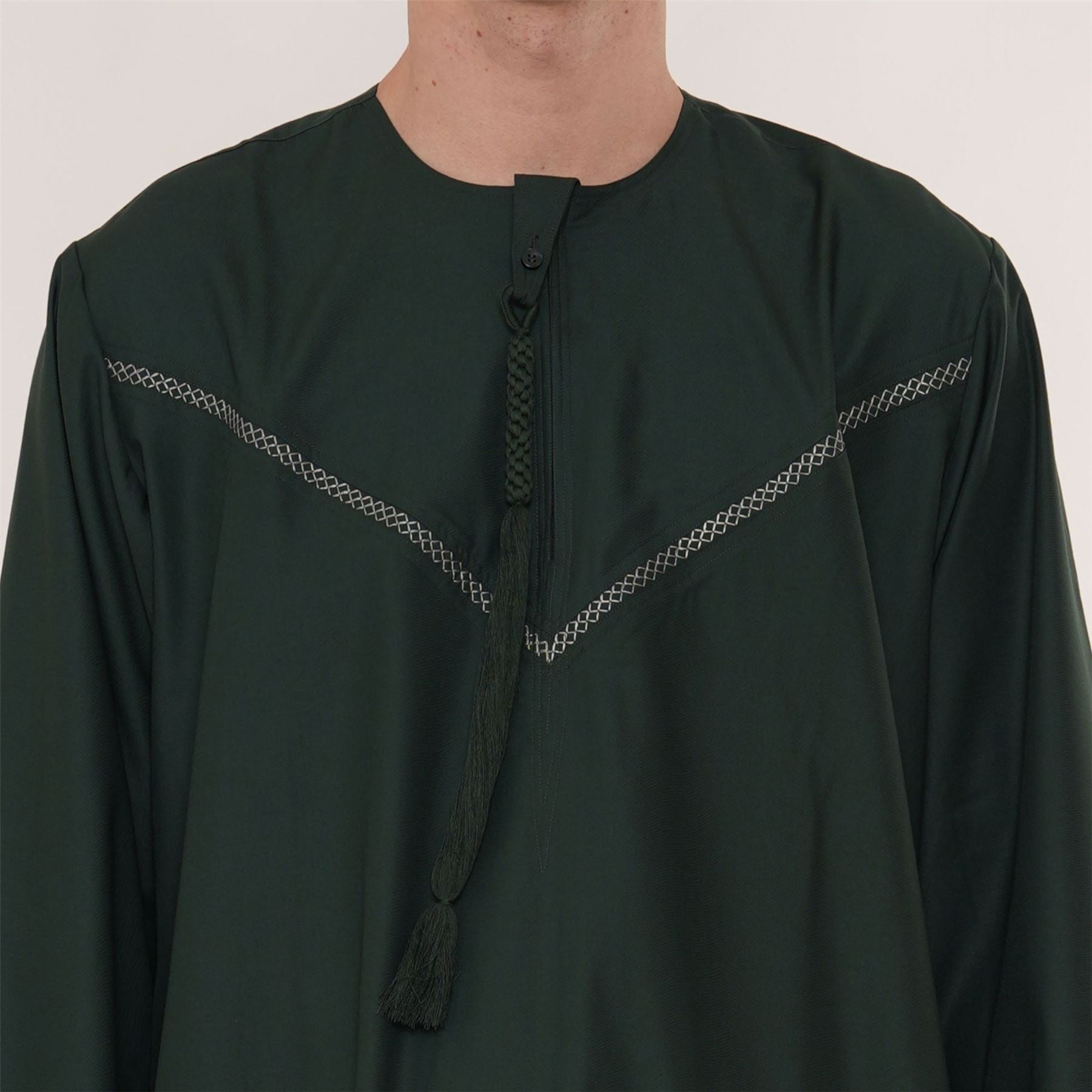 HM10 - Men's  Emirati Omani Zipped Embroidery Thobe