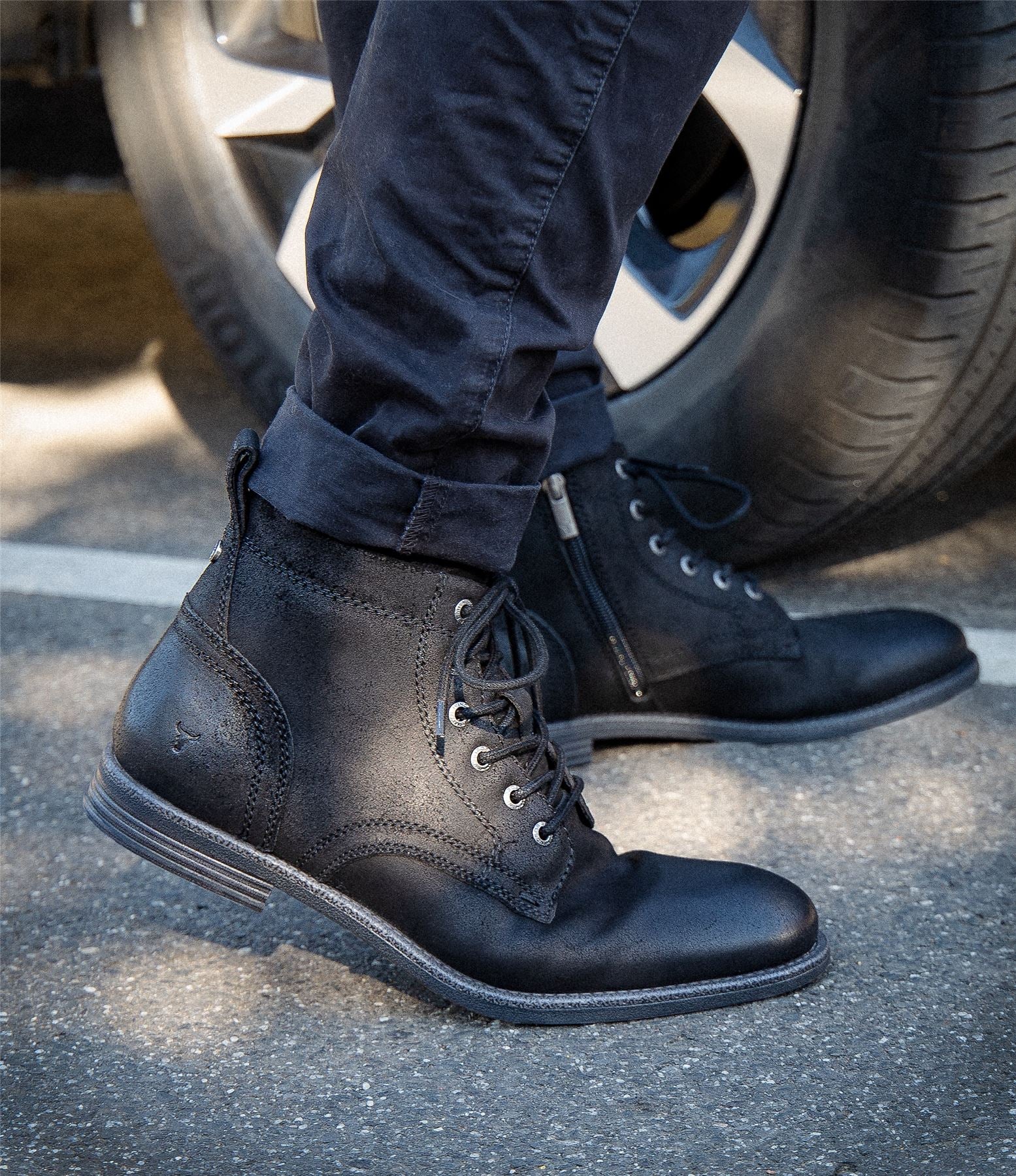 Sebastian - Men's Black Lace Up Leather Desert Boots