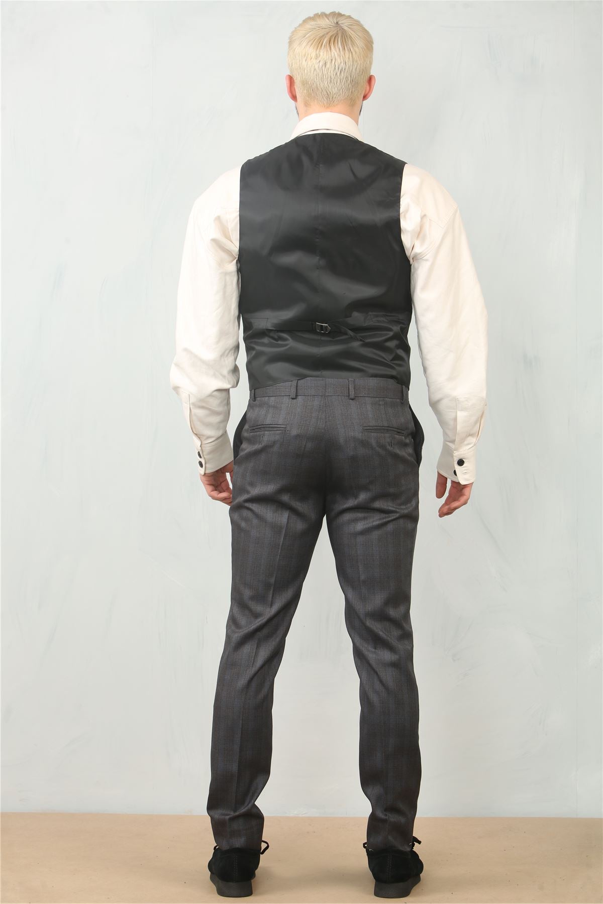 IM31 - Men's Charcoal 3 Piece Prince Of Wales Check Suit