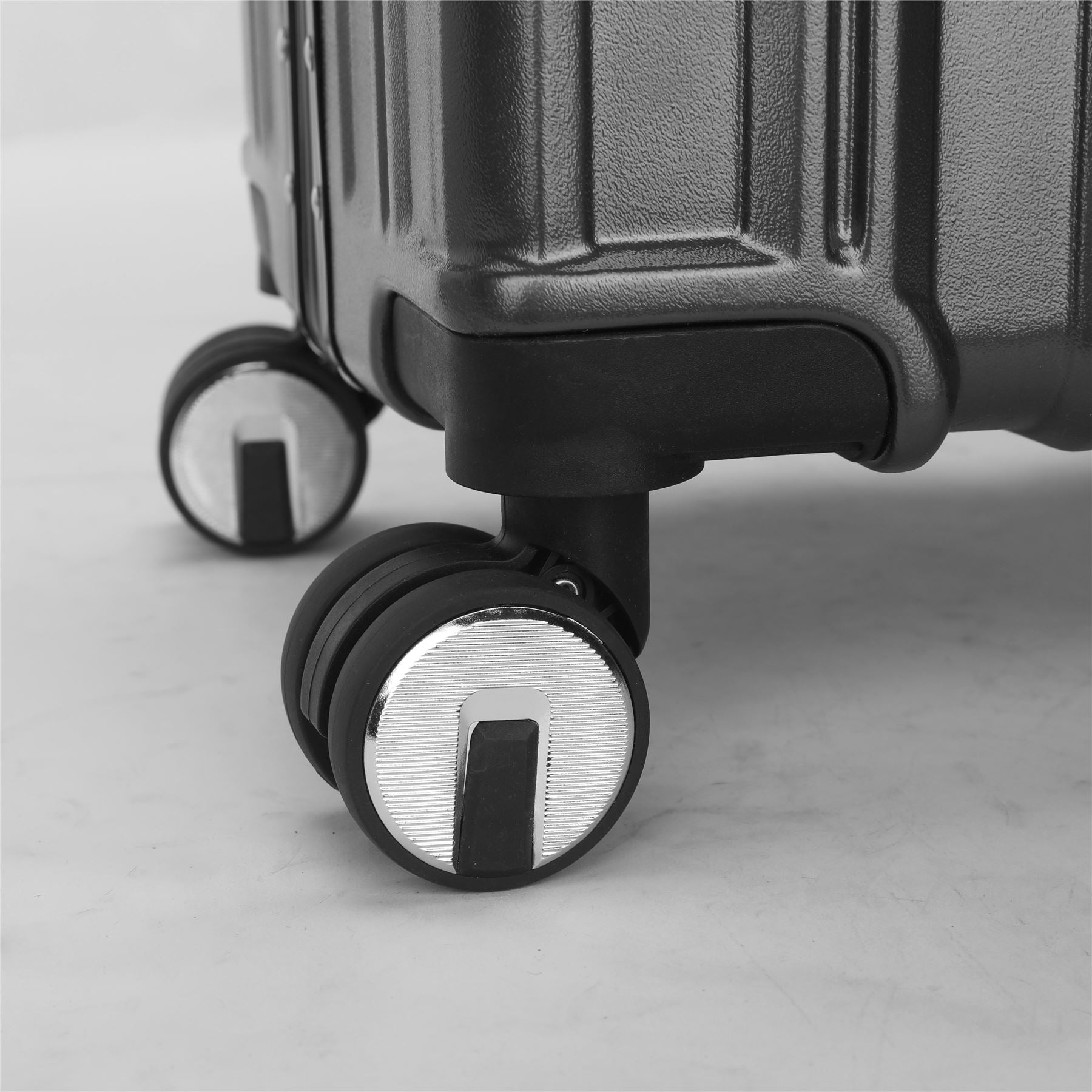 Robust Hard Shell Luggage 8 Wheel Suitcase Set