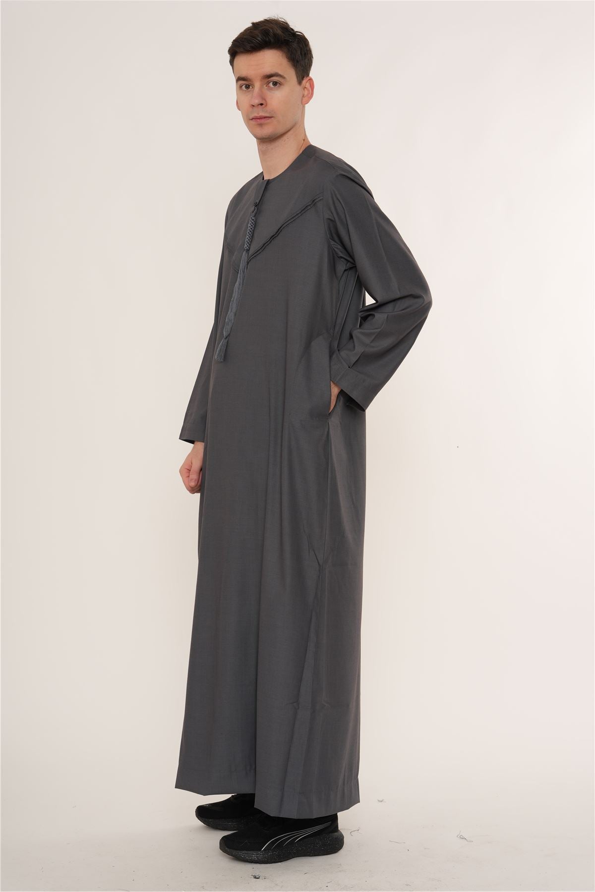 HM11 - Men's Emirati Omani Bobble Button Thobe