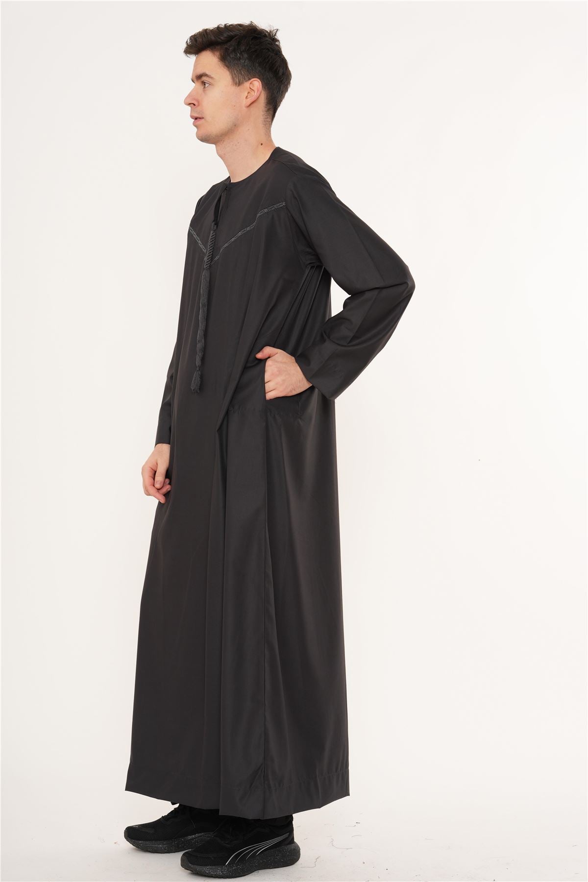 TT-008 - Men's Emirati Omani Arab Tassel Thobe