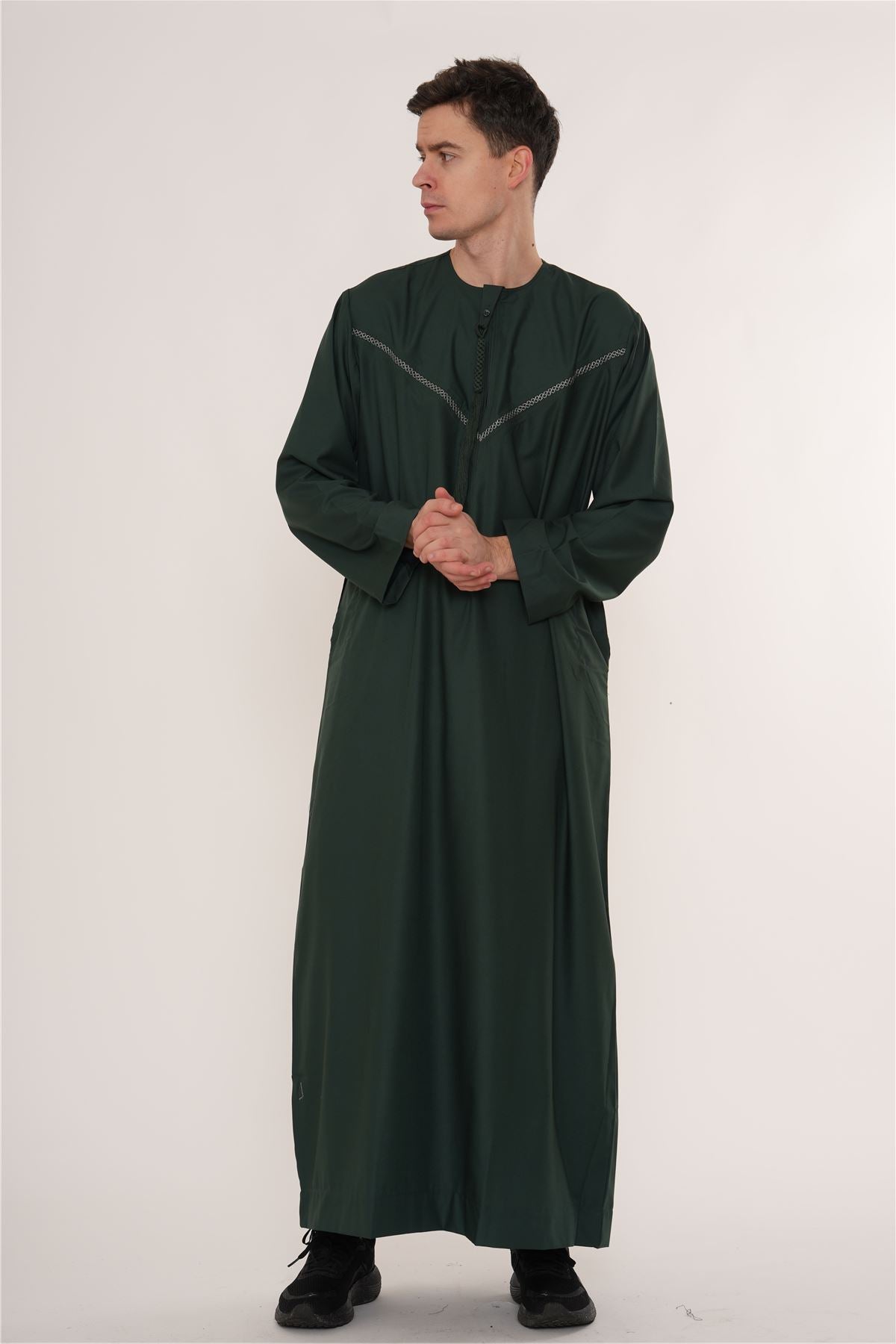 HM10 - Men's  Emirati Omani Zipped Embroidery Thobe