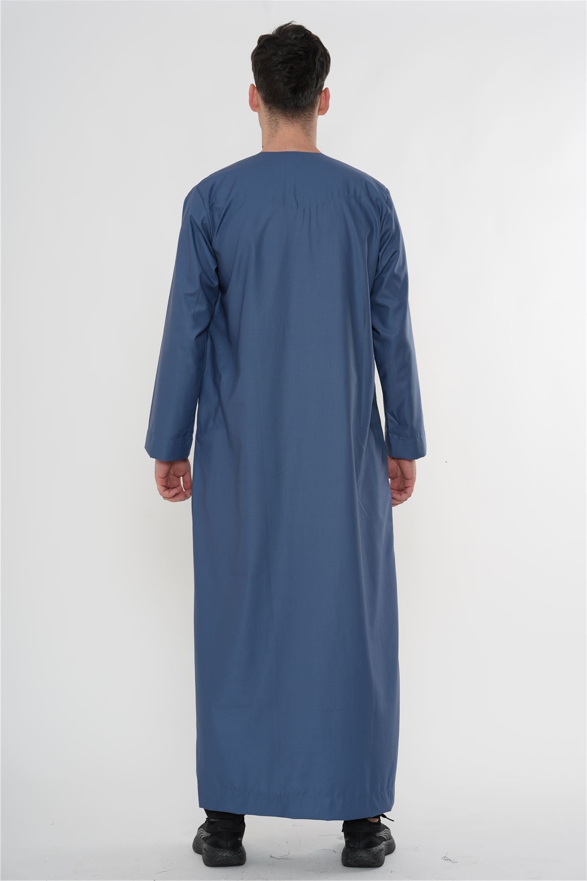 HM10 - Men's  Emirati Omani Zipped Embroidery Thobe