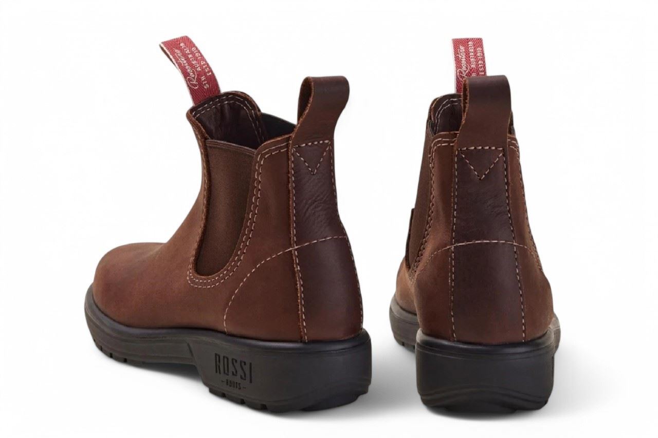 Endura 303 - Redwood Brown Leather Chelsea Boots