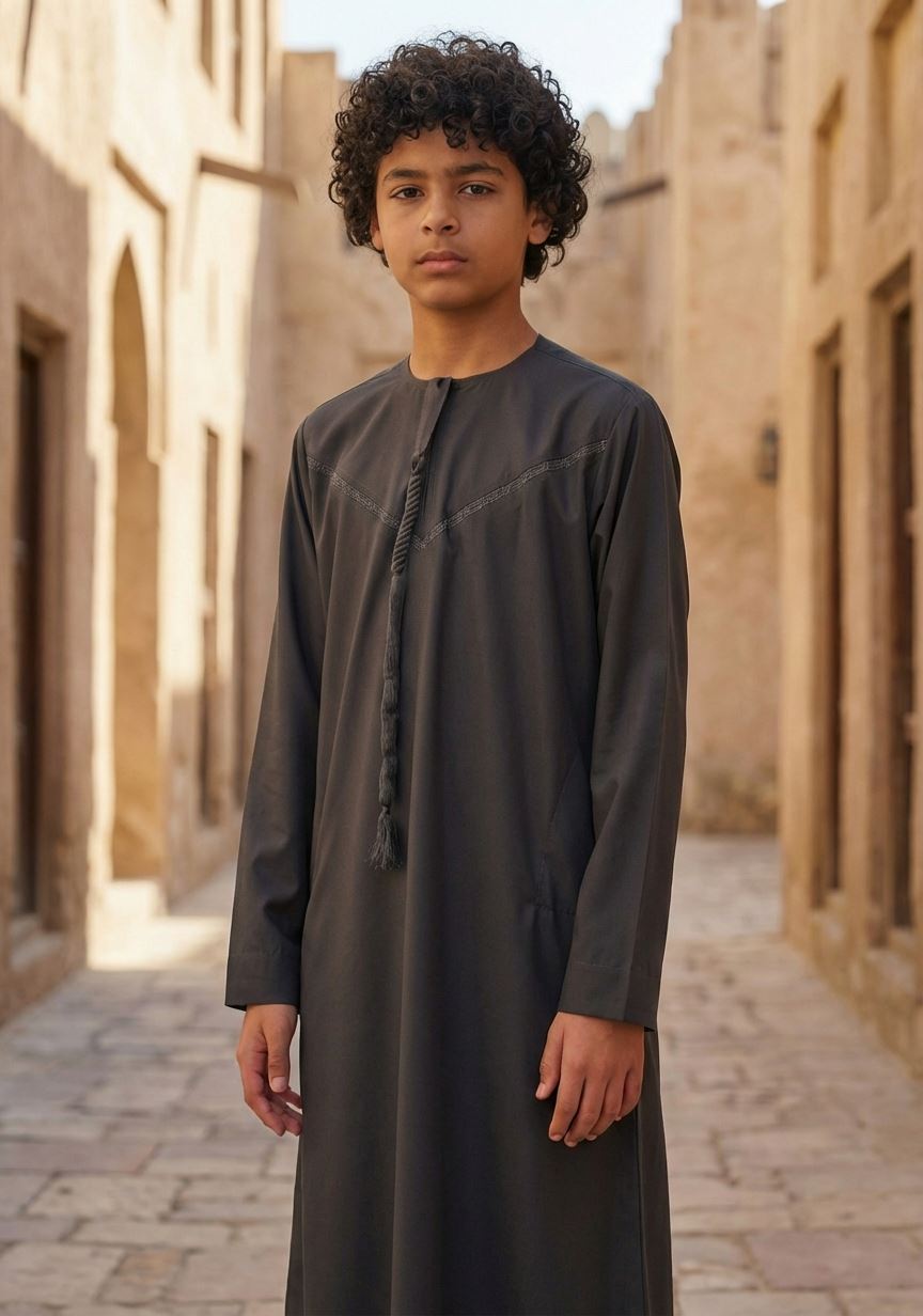 TT-008 - Boy's Emirati Omani Tassel Thobe