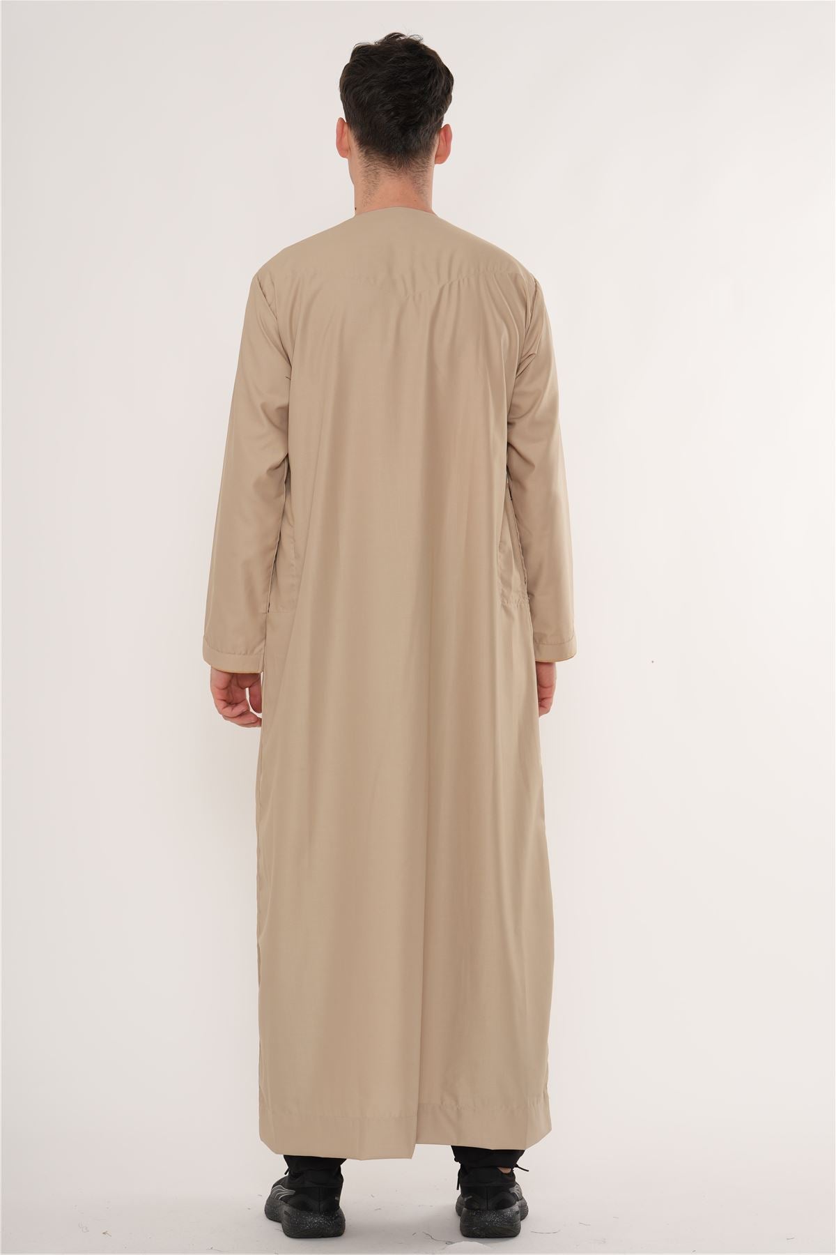 TT-007 - Men's Emirati Omani Gold Embroidery Thobe
