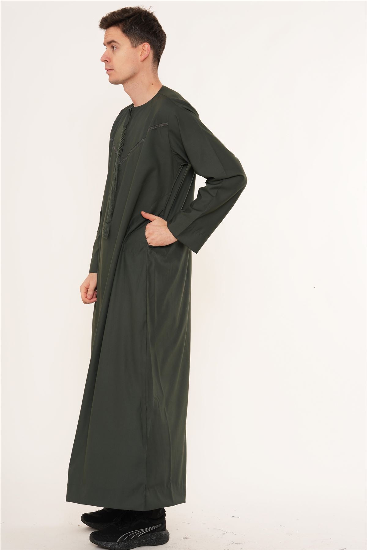 TT-008 - Men's Emirati Omani Arab Tassel Thobe