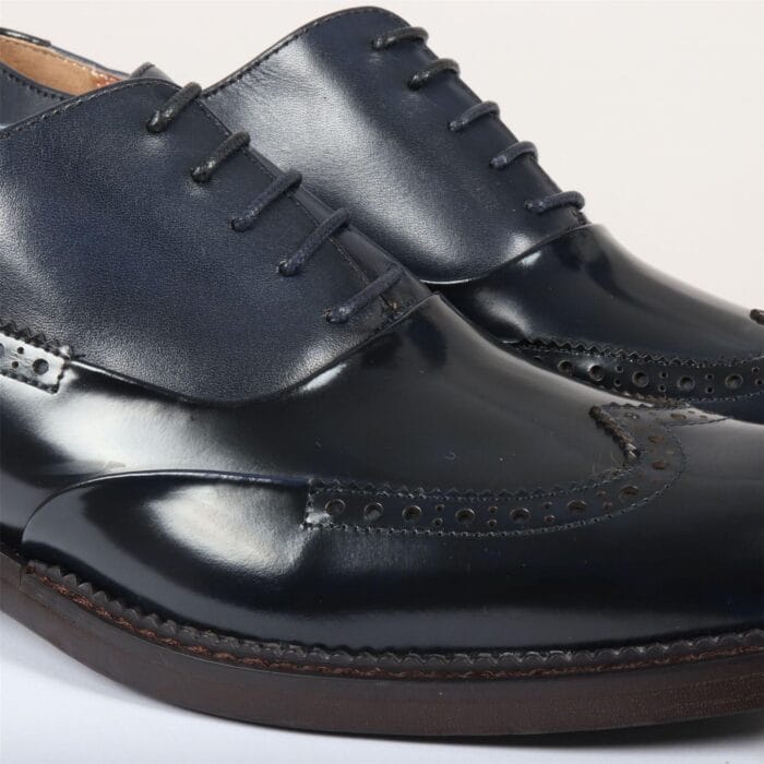 Scarpe da uomo in pelle verniciata blu navy con lacci, stile brogue, eleganti e formali - Knighthood Store