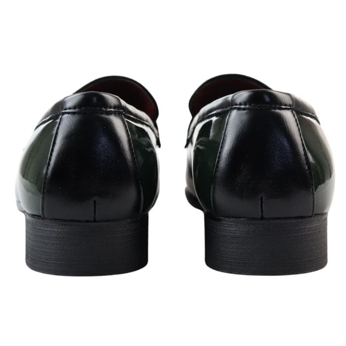 Mocassini da uomo in pelle verniciata, foderati, con nappe, scarpe eleganti - Knighthood Store
