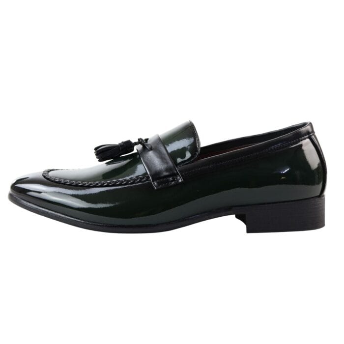 Mocassini da uomo in pelle verniciata, foderati, con nappe, scarpe eleganti - Knighthood Store