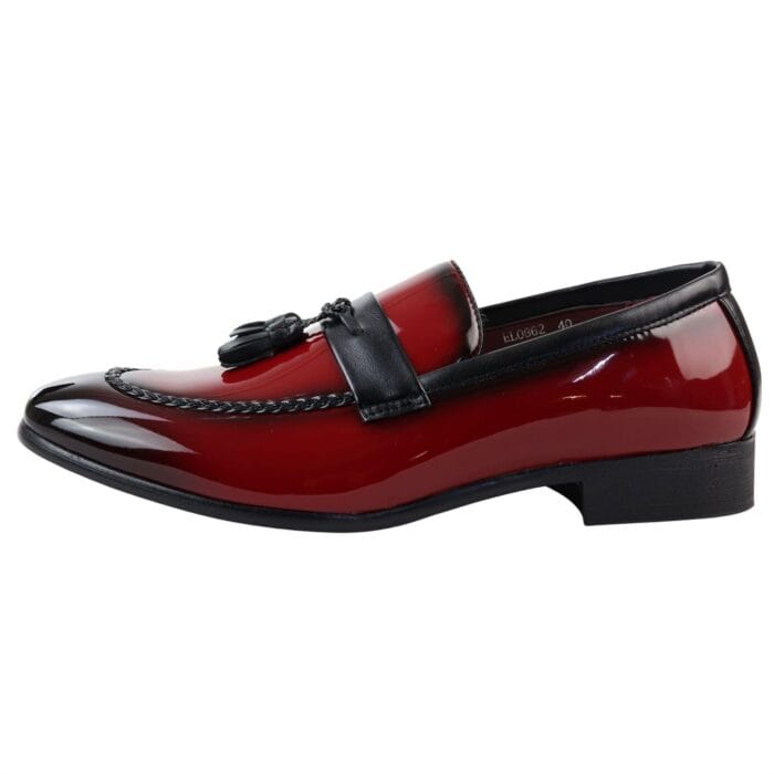 Mocassini da uomo in pelle verniciata, foderati, con nappe, scarpe eleganti - Knighthood Store