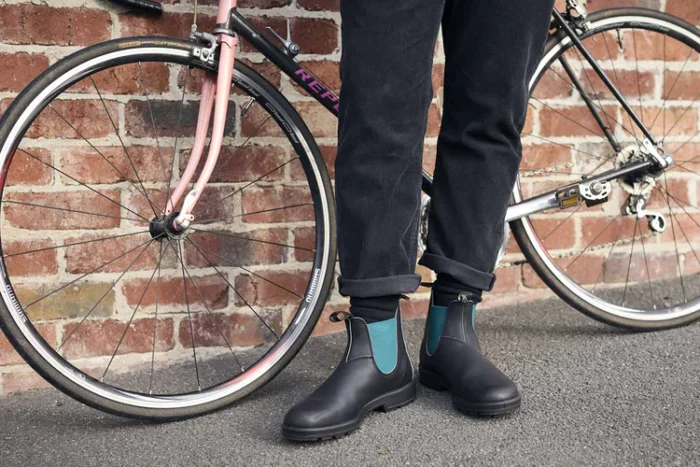 Blundstone 2307 Black Teal Slip On Chelsea Boots - Image 2