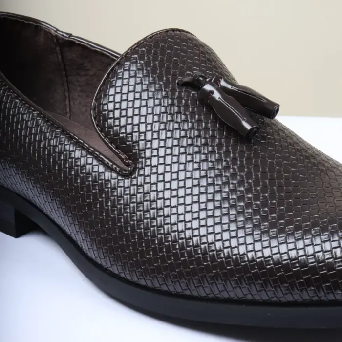 Men's Leather Lined Tassel Pattern Loafers - Image 11