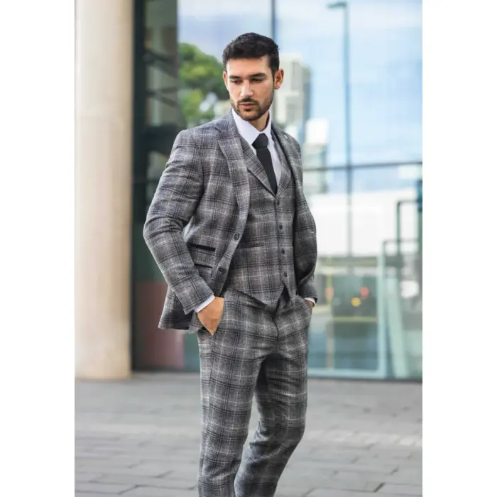 TP-30 - Men's Grey Tweed Check 3 Piece Suit - Image 2