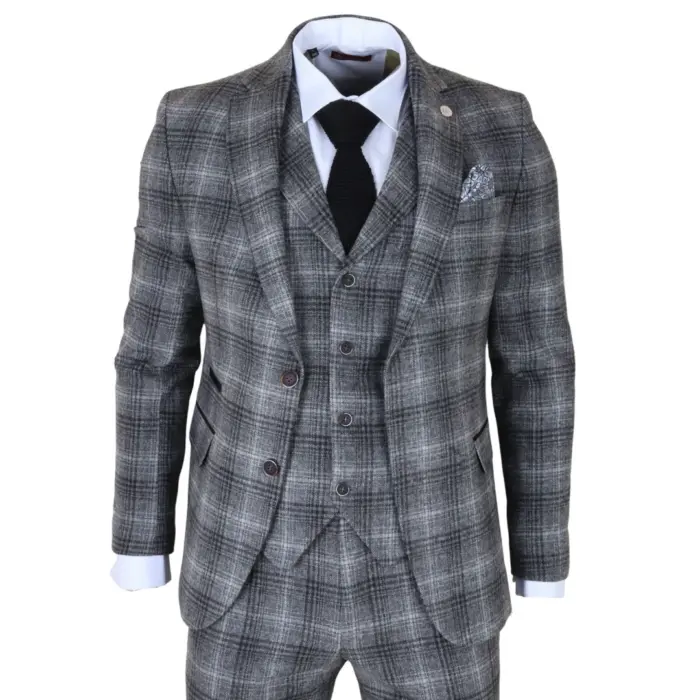 TP-30 - Men's Grey Tweed Check 3 Piece Suit - Image 1